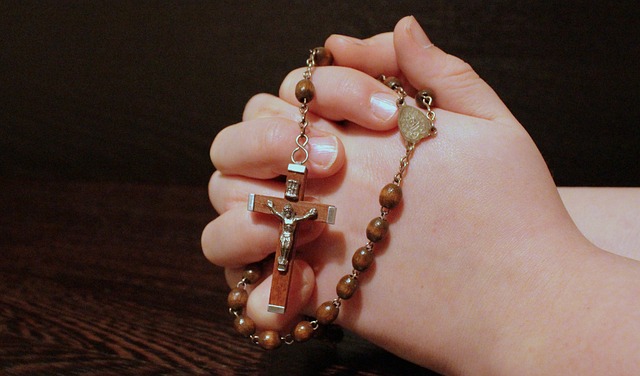 rosary-pray